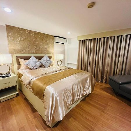 Arzo Hotel Manila Bagian luar foto